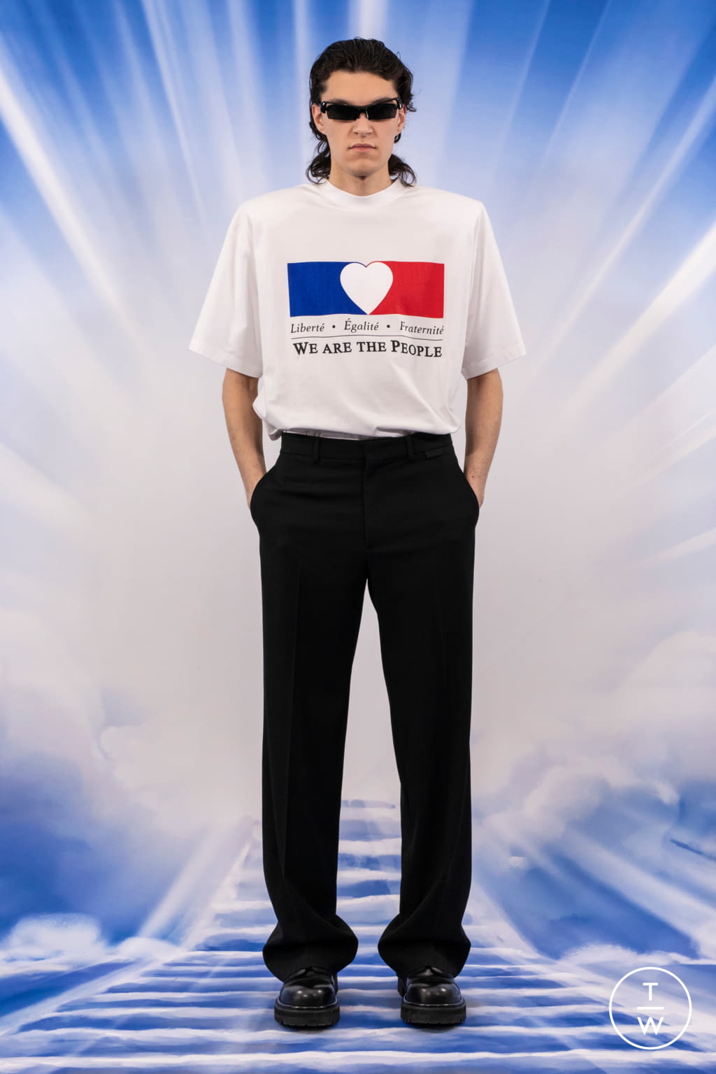 Fashion Week Paris Fall/Winter 2021 look 152 from the VETEMENTS collection 男装