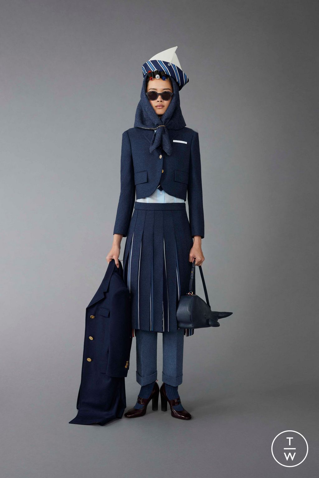 Fashion Week Paris Pre-Fall 2023 look 15 from the Thom Browne collection womenswear