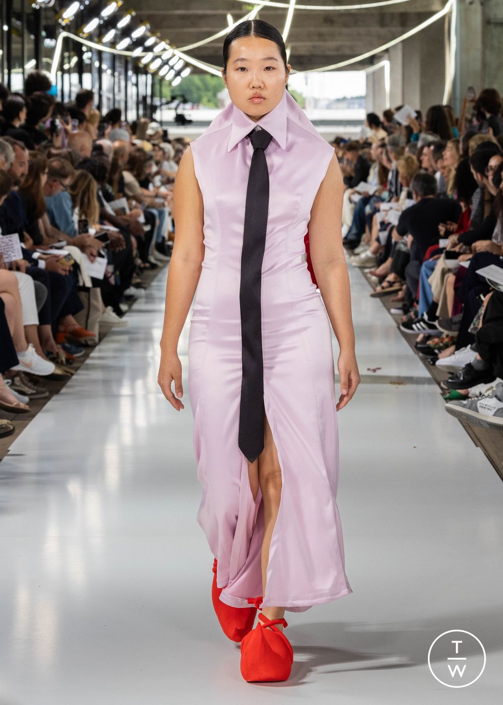 Fashion Week Paris Spring/Summer 2024 look 150 de la collection IFM PARIS menswear