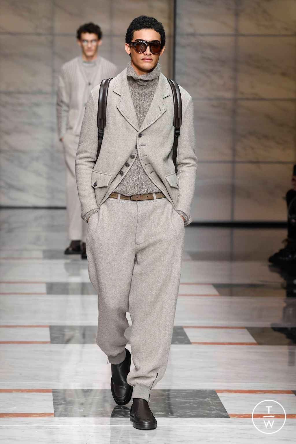 Fashion Week Milan Fall/Winter 2023 look 24 de la collection Giorgio Armani menswear
