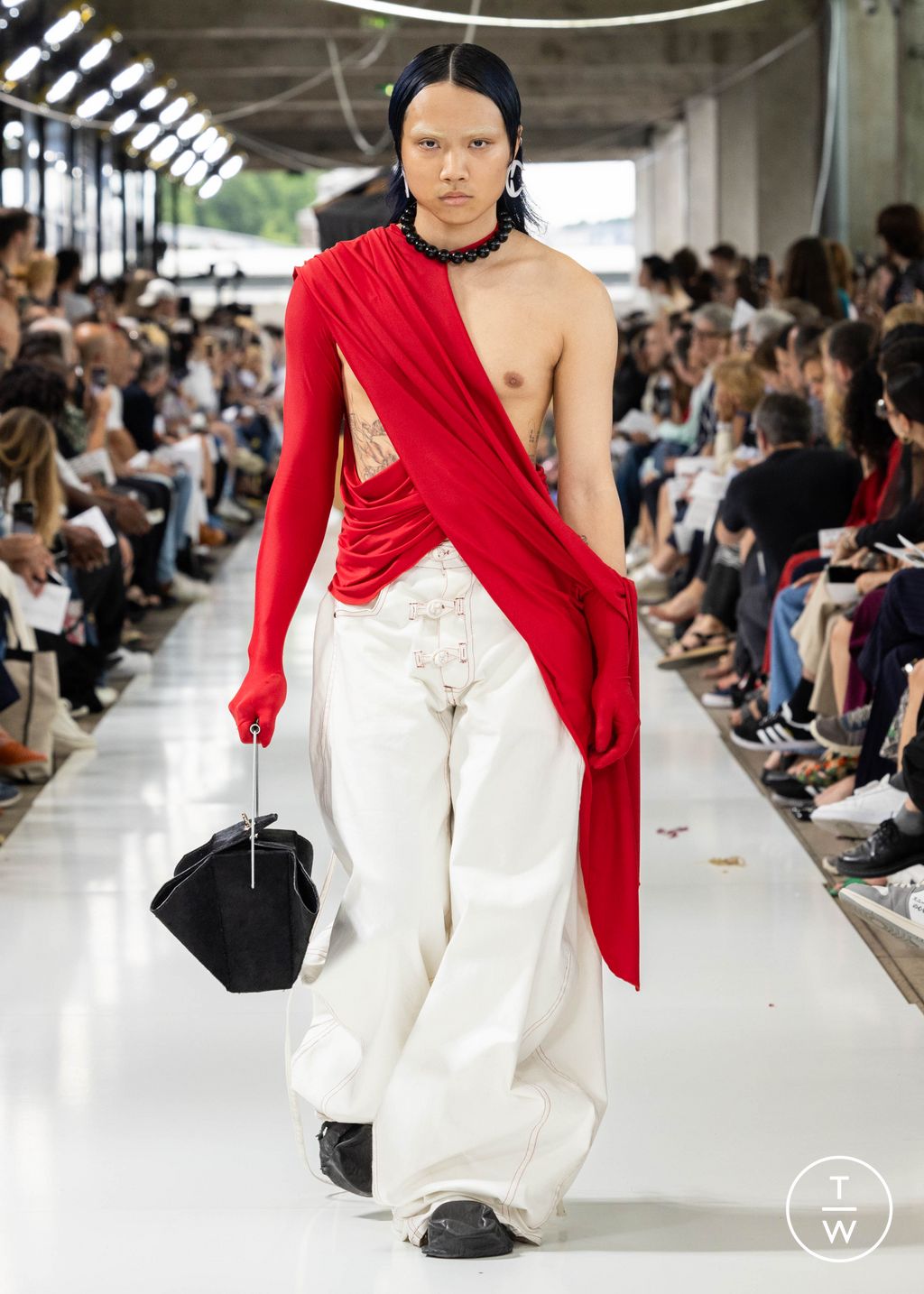 Fashion Week Paris Spring/Summer 2024 look 151 de la collection IFM PARIS menswear