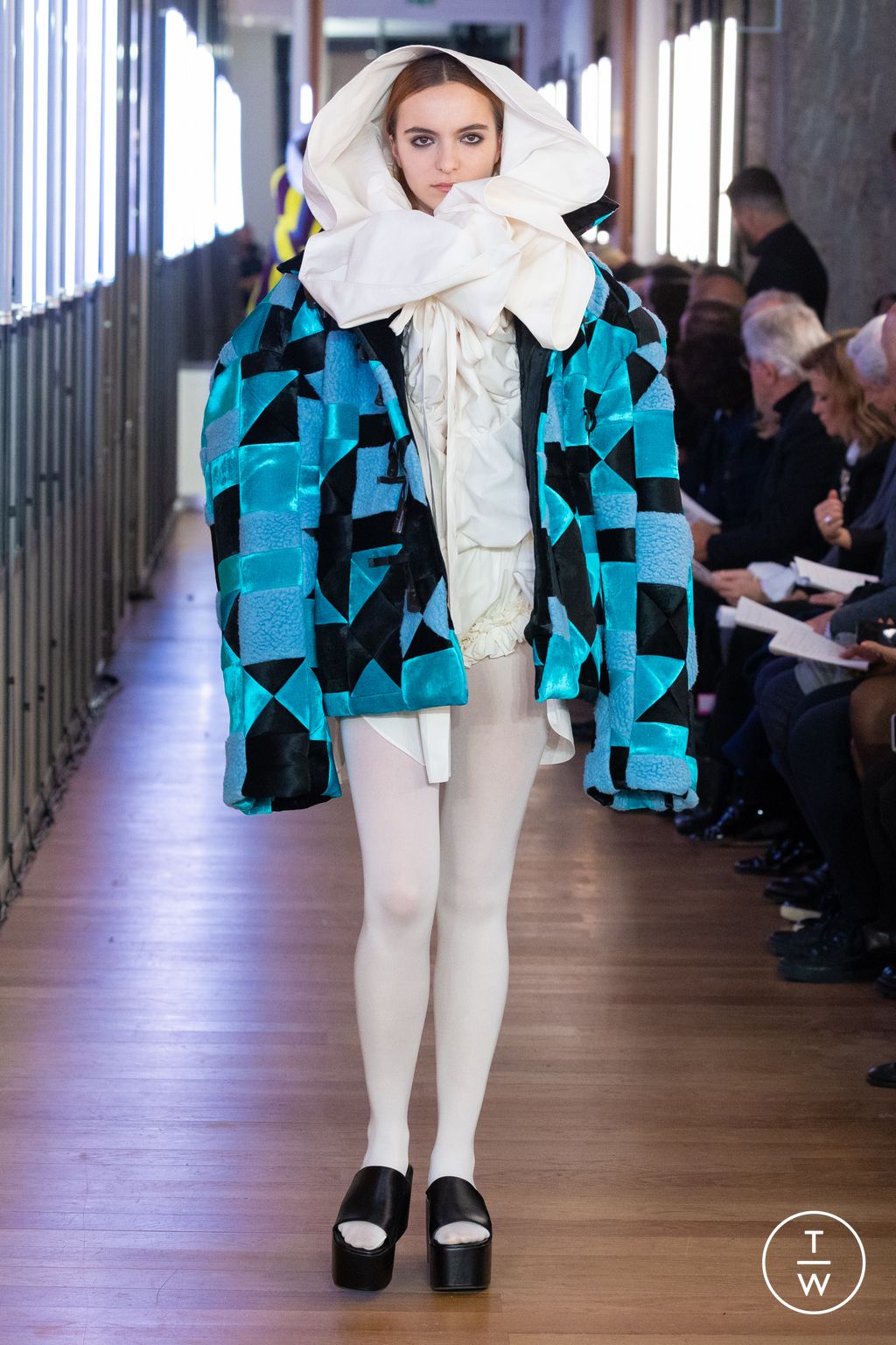 Fashion Week Paris Fall/Winter 2024 look 85 from the IFM PARIS collection womenswear