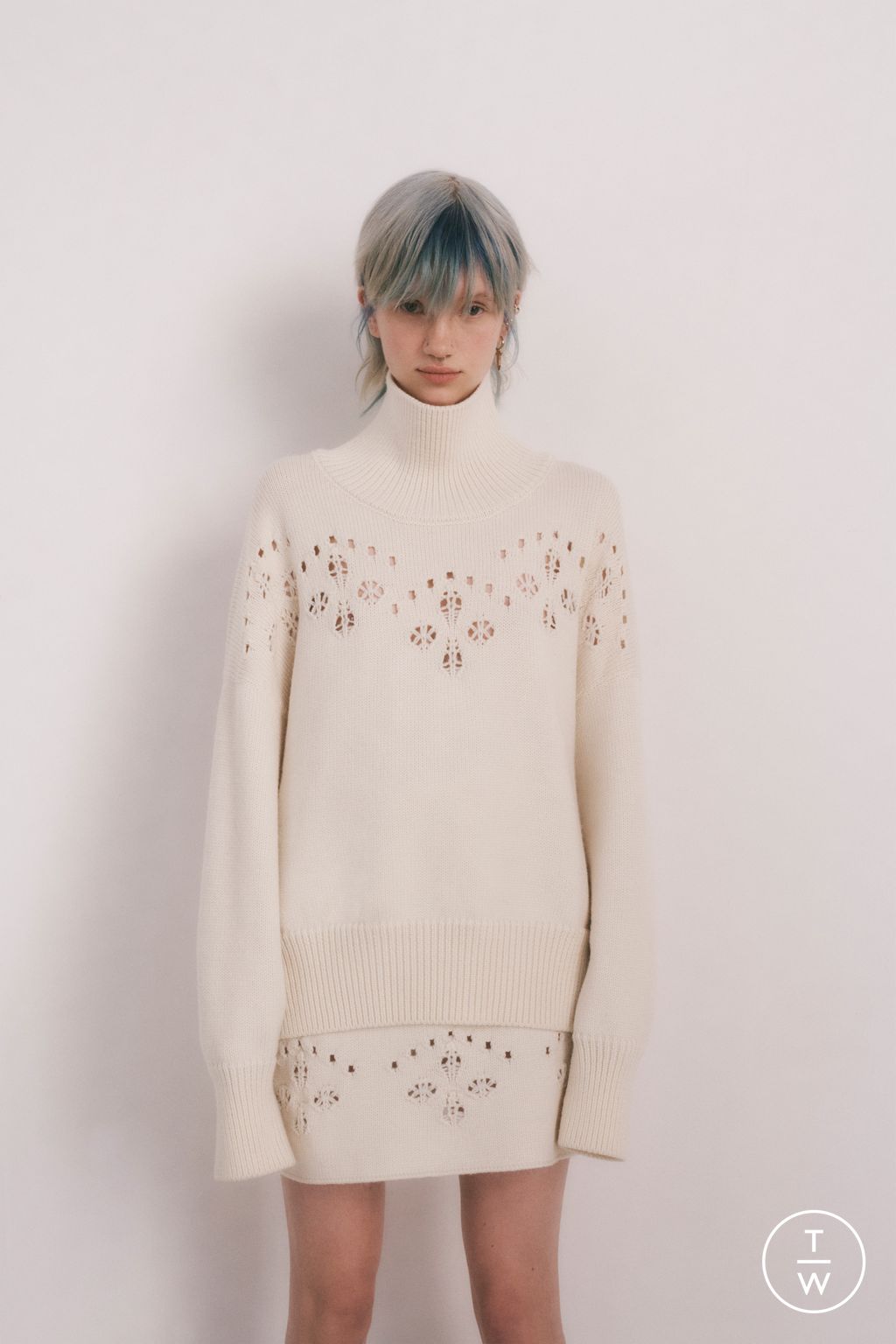 Fashion Week Paris Pre-Fall 2023 look 15 from the Chloé collection 女装