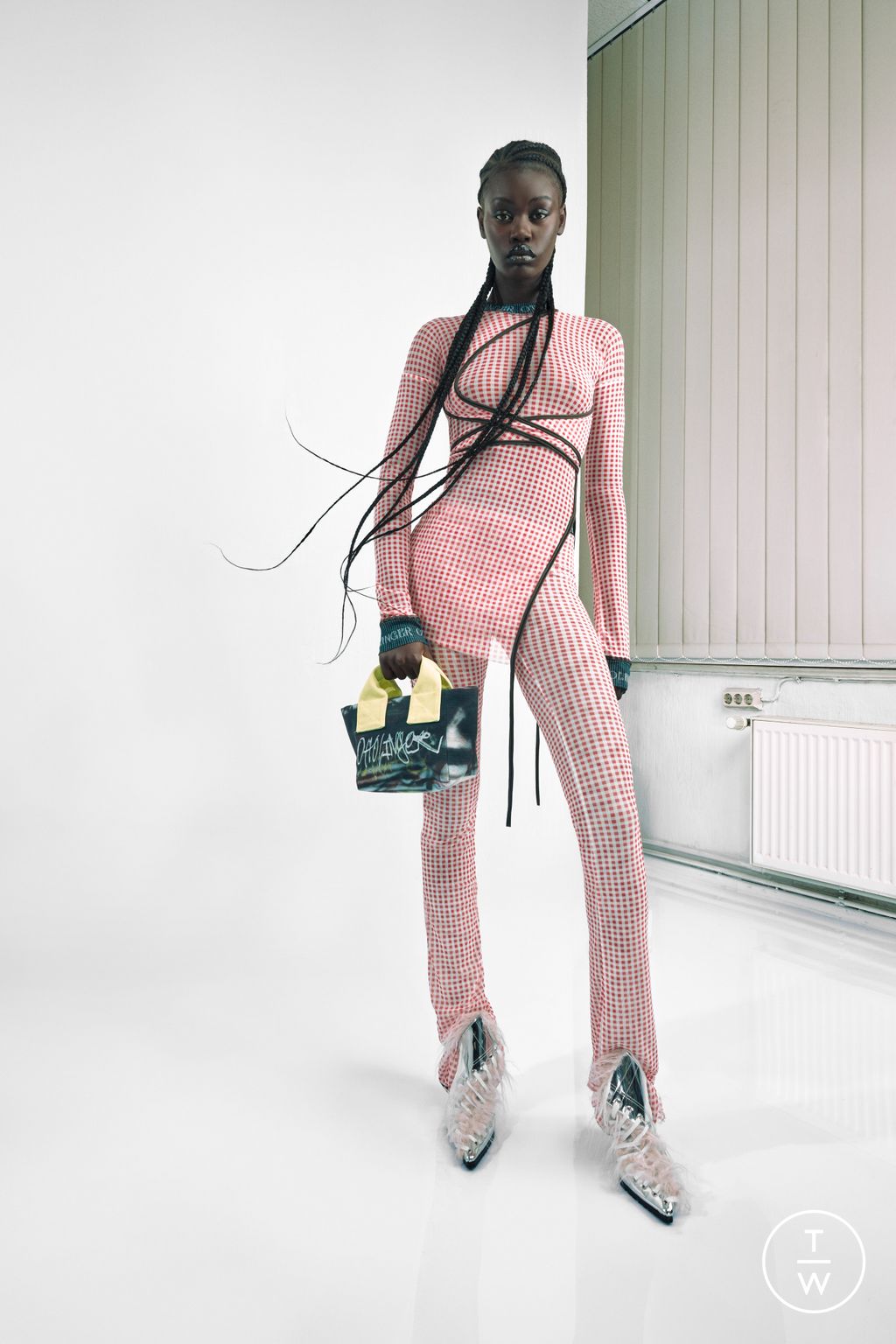 Fashion Week Paris Pre-Fall 2024 look 15 from the Ottolinger collection 女装