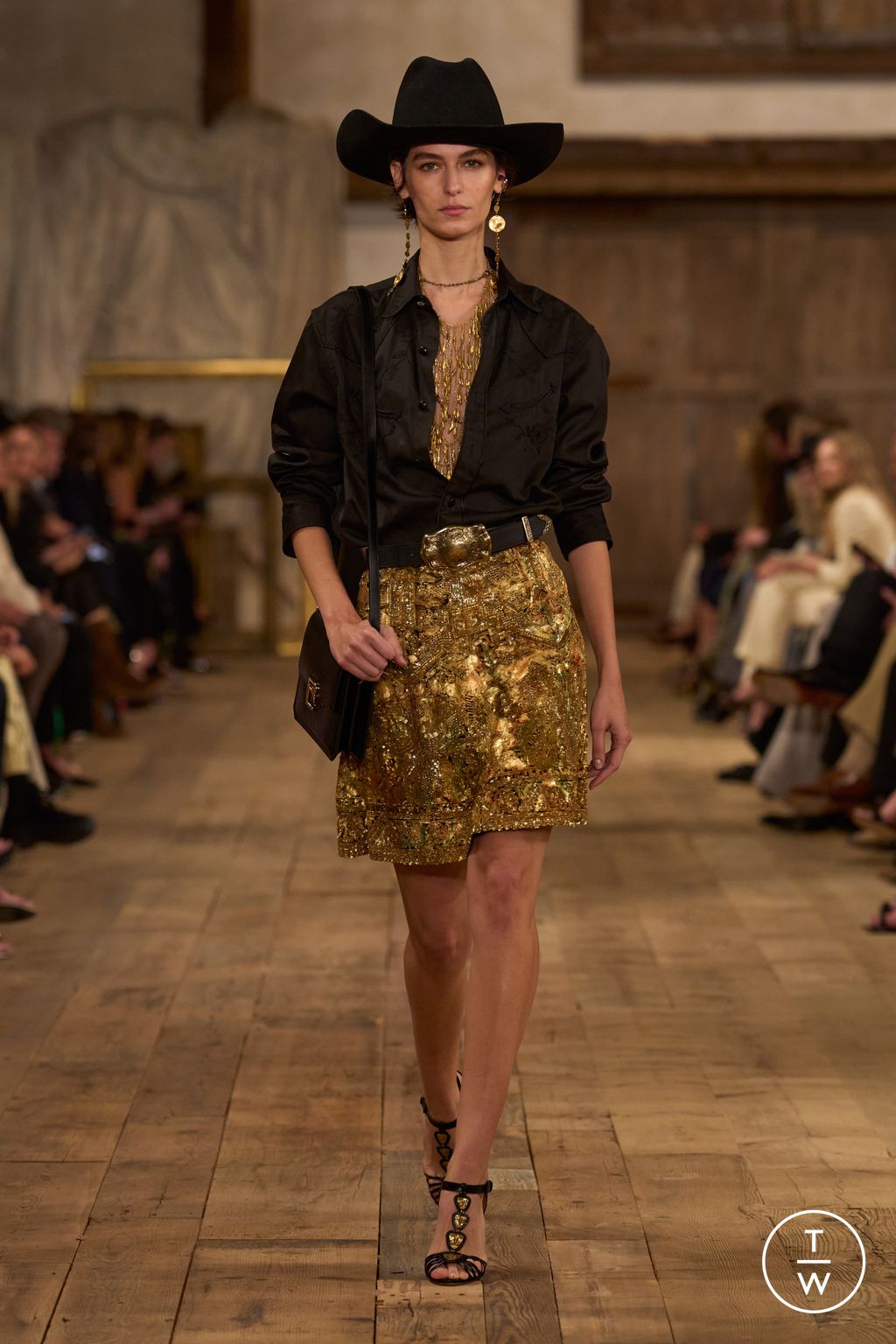 Fashion Week New York Spring/Summer 2024 look 16 from the Ralph Lauren collection womenswear