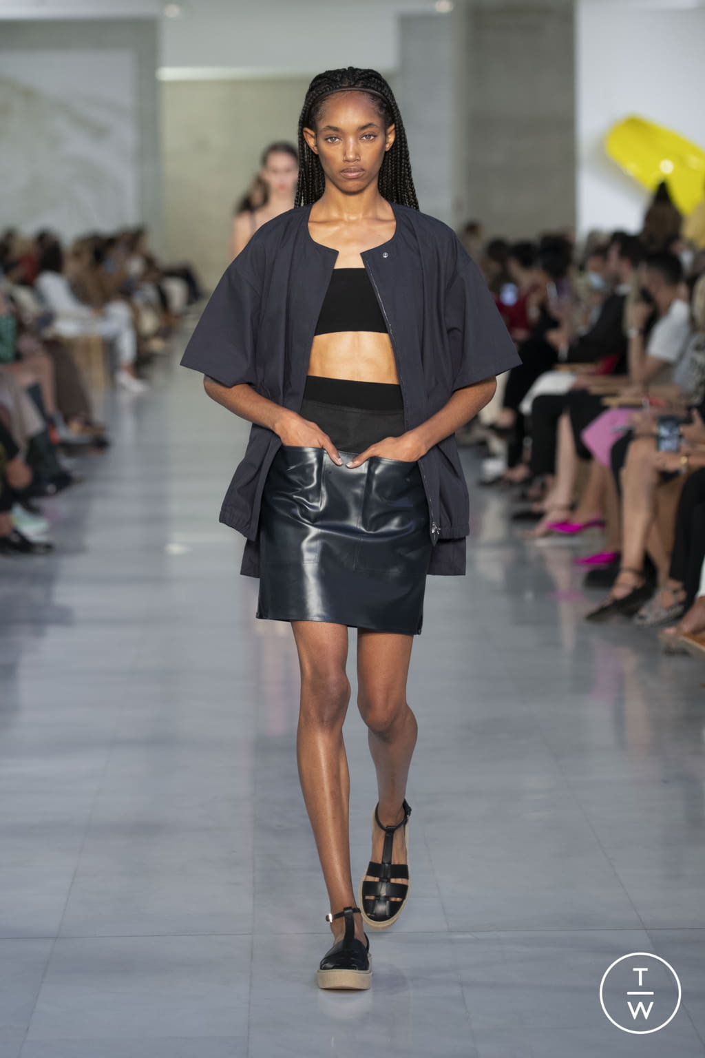 Fashion Week Milan Spring/Summer 2022 look 16 de la collection Max Mara womenswear