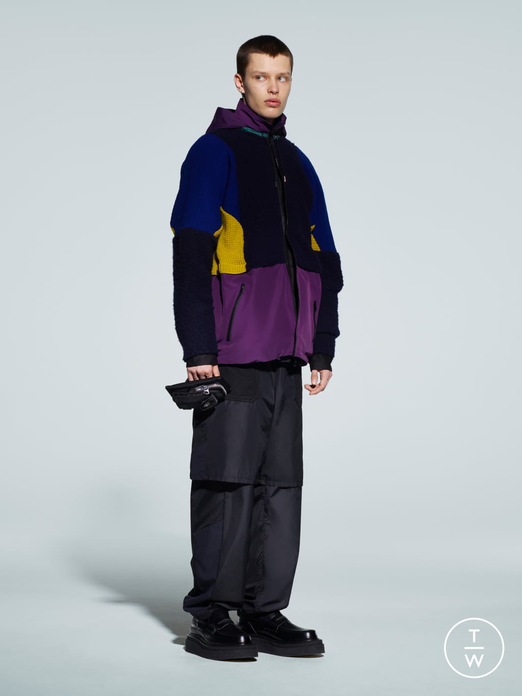 Fashion Week Paris Fall/Winter 2021 look 16 from the Sacai collection 男装