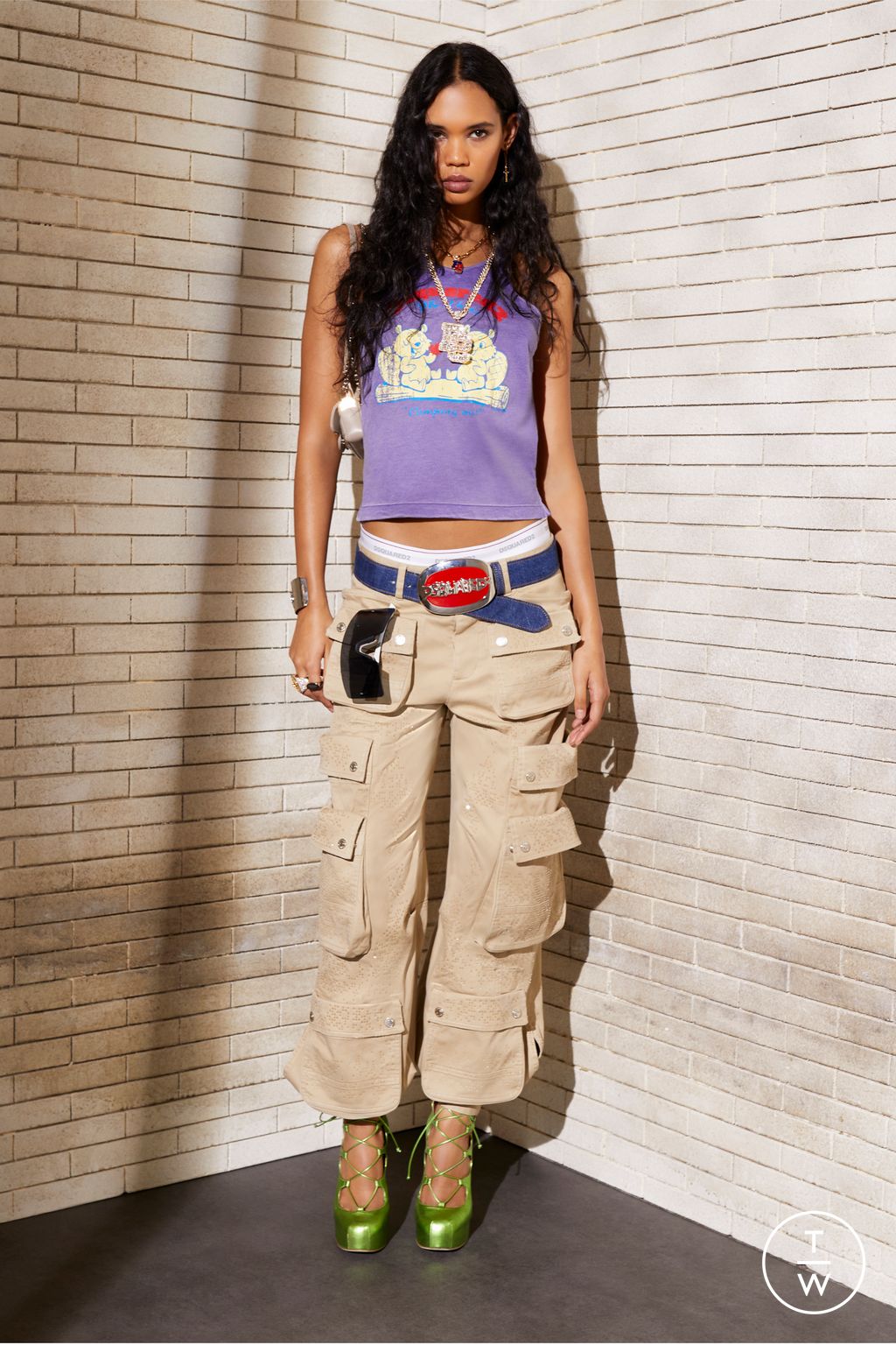Fashion Week Milan Resort 2024 look 16 from the Dsquared2 collection 女装