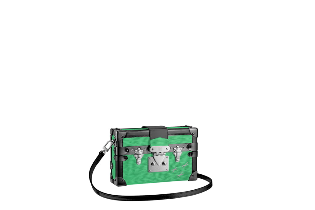 Fashion Week Paris Spring/Summer 2021 look 16 from the Louis Vuitton collection womenswear accessories