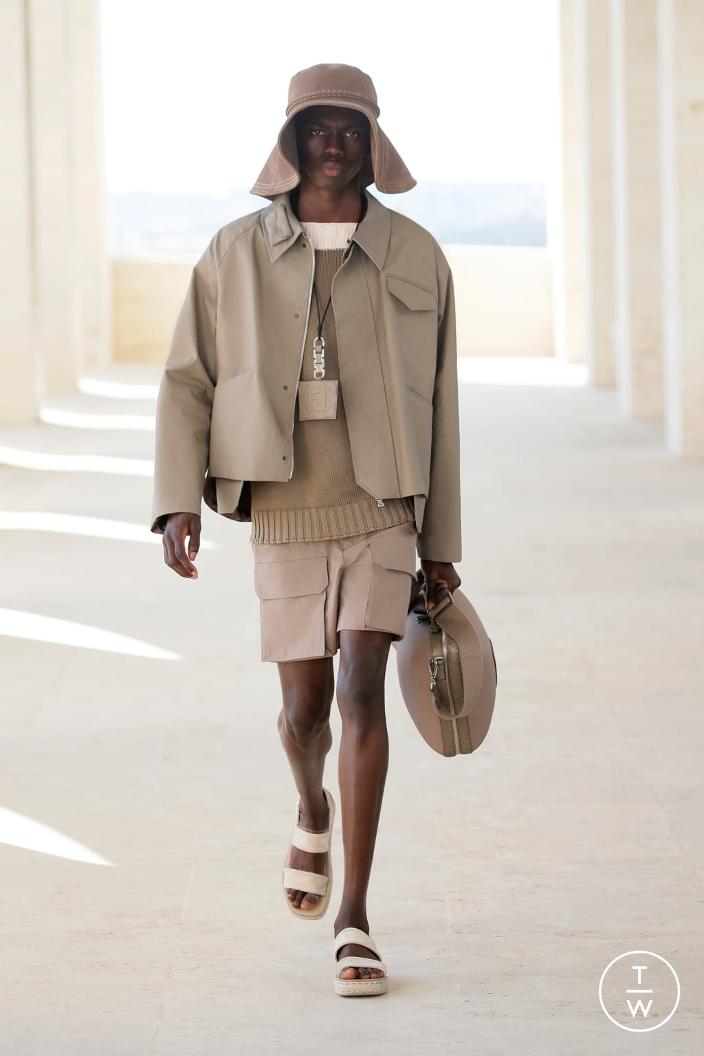 Fashion Week Milan Spring/Summer 2022 look 16 from the Fendi collection menswear