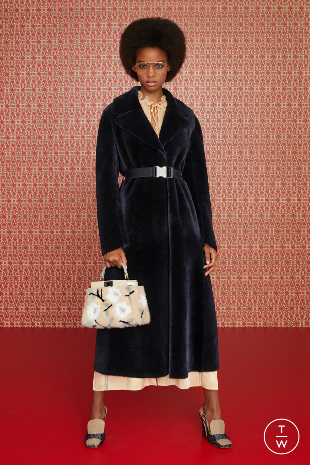 Fashion Week Milan Pre-Fall 2019 look 16 from the Fendi collection 女装