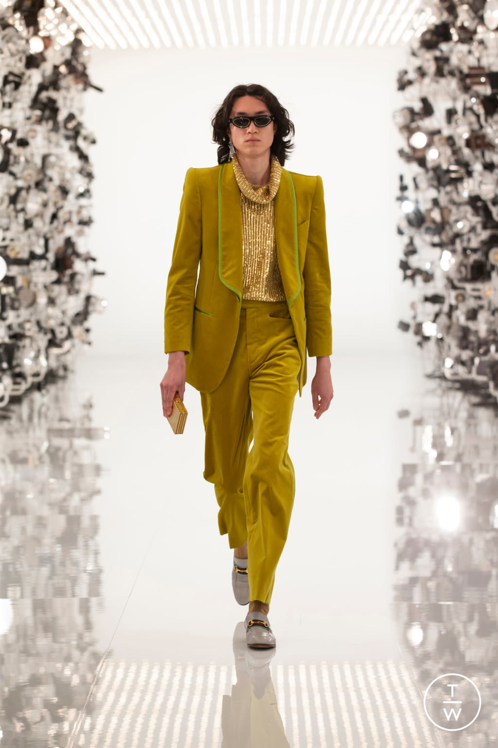 Fashion Week Milan Fall/Winter 2021 look 16 de la collection Gucci womenswear