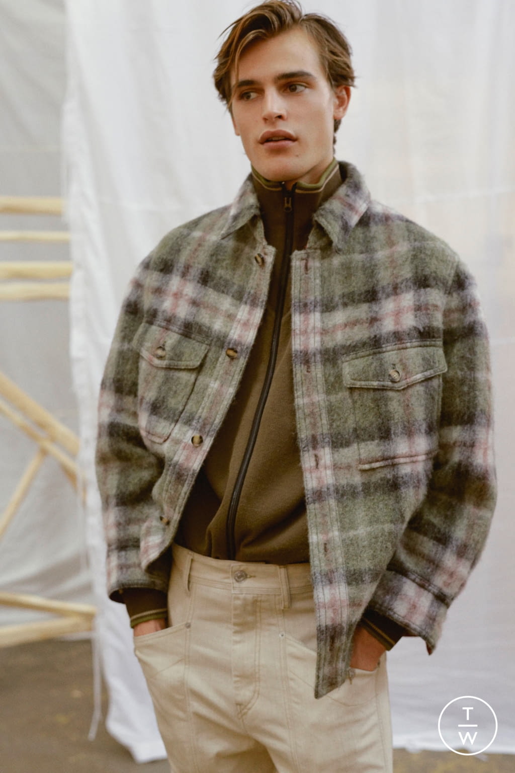 Fashion Week Paris Fall/Winter 2019 look 17 from the Isabel Marant collection menswear