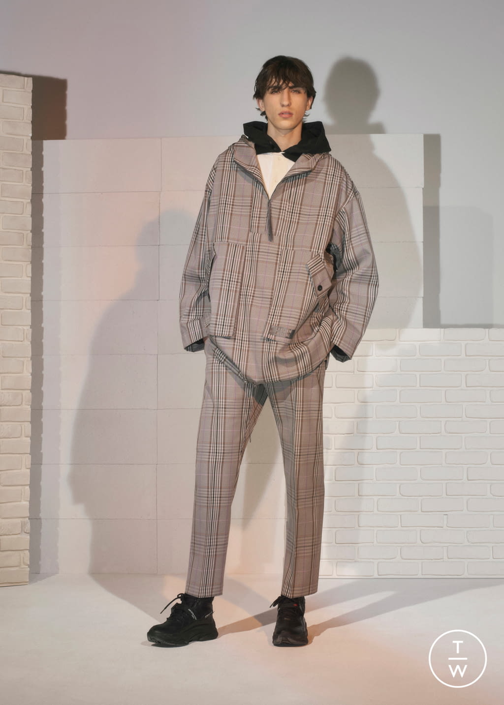 Fashion Week Paris Fall/Winter 2019 look 16 from the Maison Kitsuné collection menswear