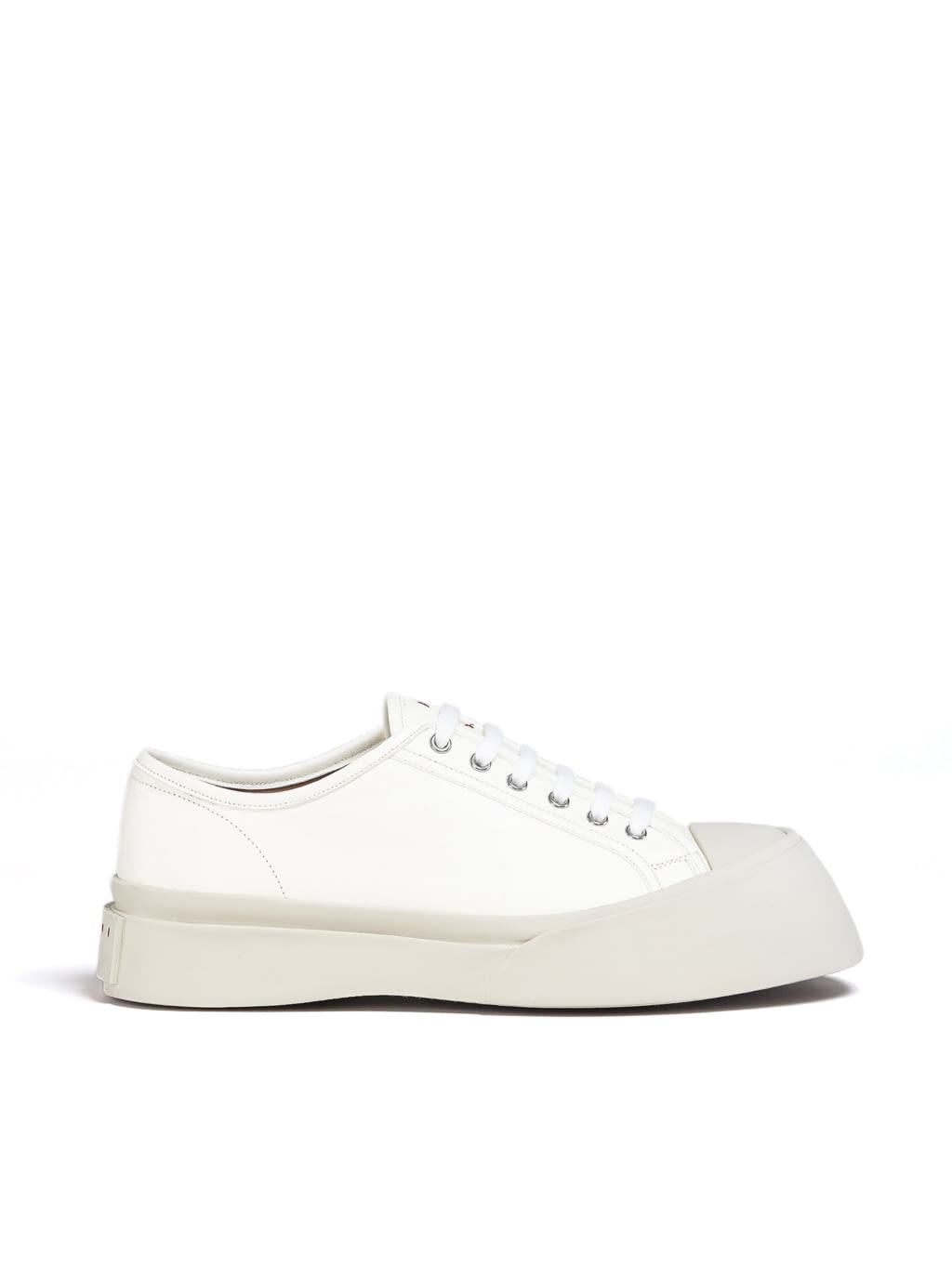 Fashion Week Milan Spring/Summer 2022 look 16 de la collection Marni menswear accessories