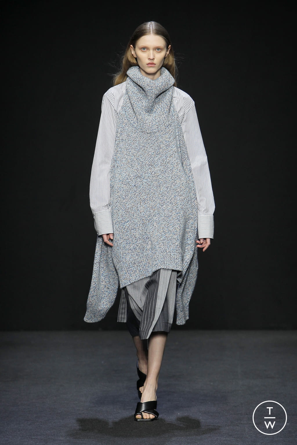 Fashion Week Milan Fall/Winter 2020 look 16 de la collection MRZ womenswear
