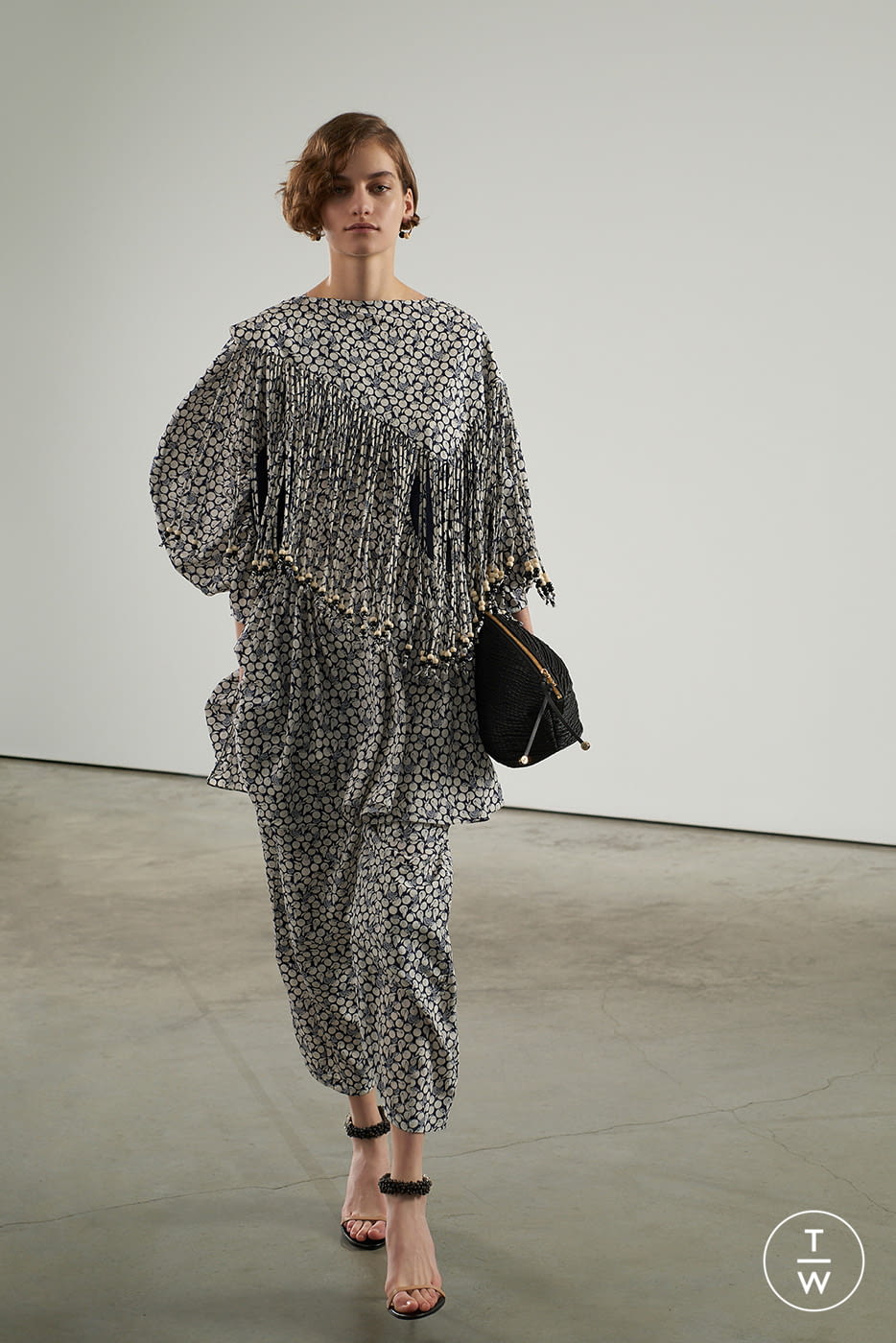 Fashion Week Paris Pre-Fall 2020 look 16 from the Stella McCartney collection womenswear