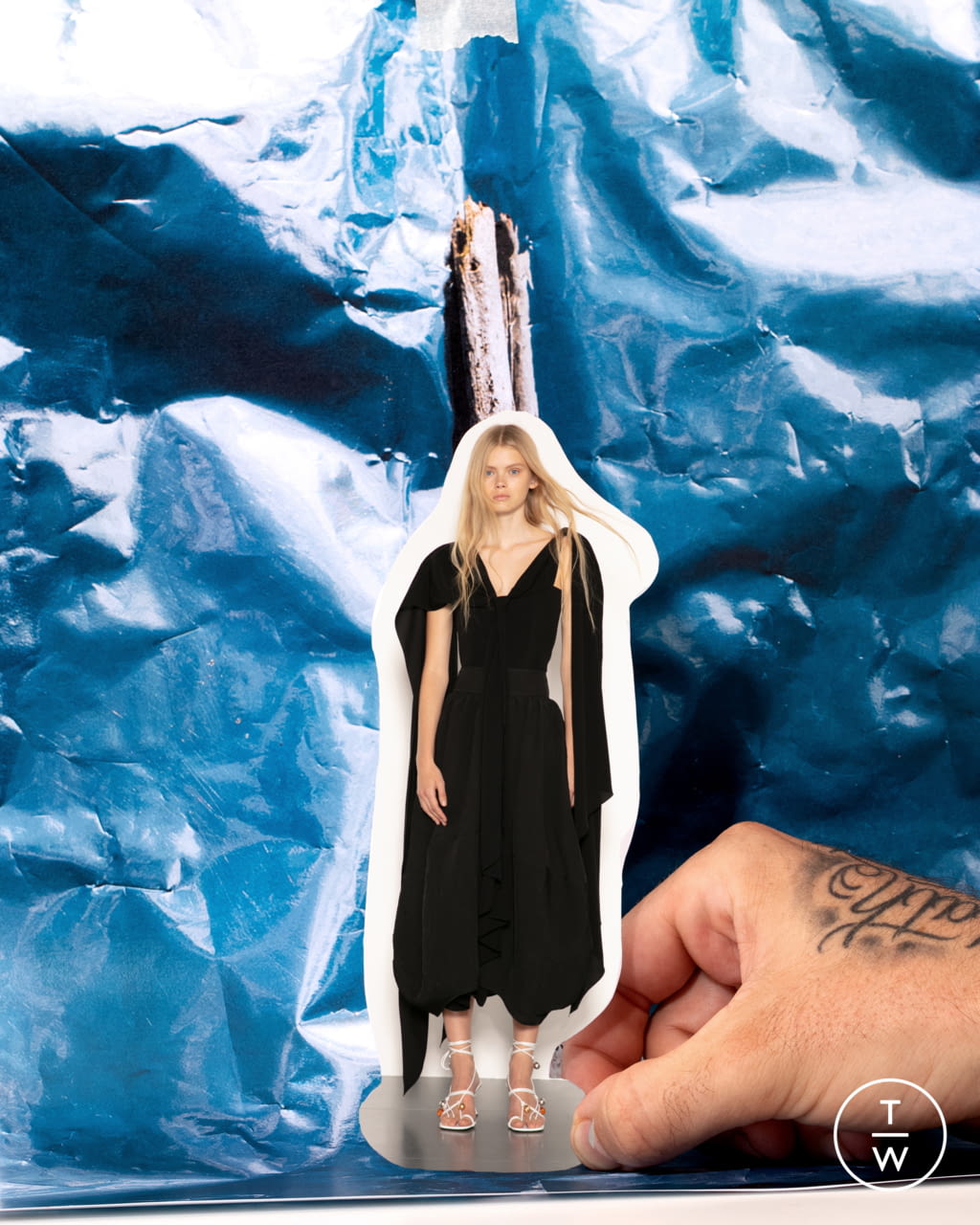 Fashion Week Paris Spring/Summer 2021 look 16 from the JW Anderson collection womenswear