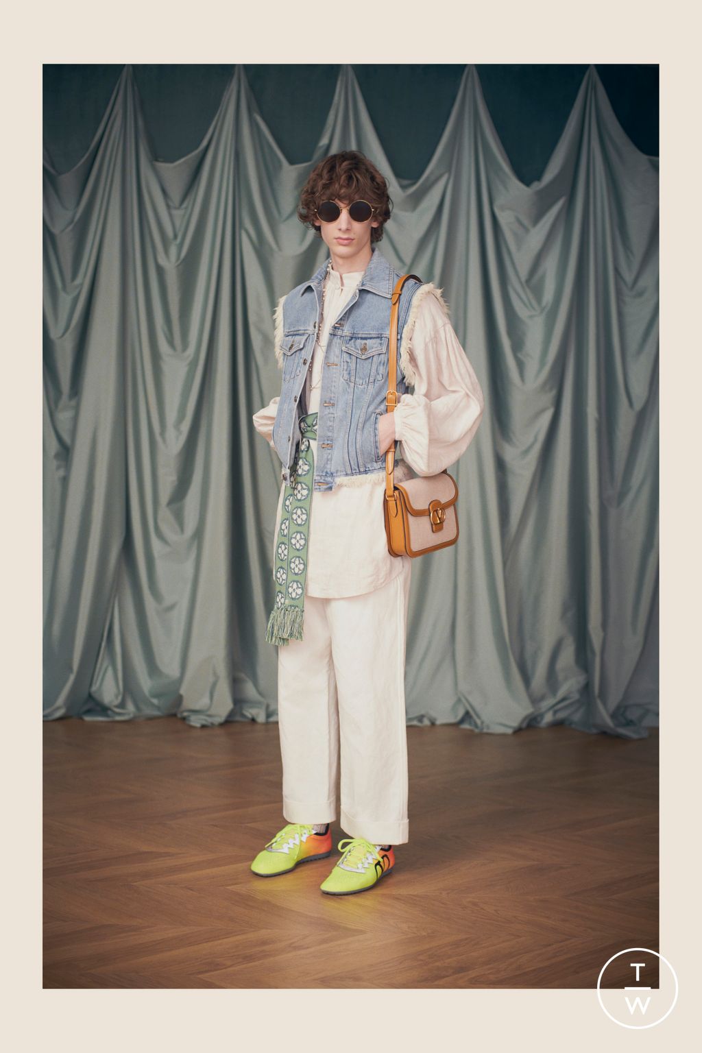 Fashion Week Paris Resort 2025 look 163 from the Valentino collection womenswear