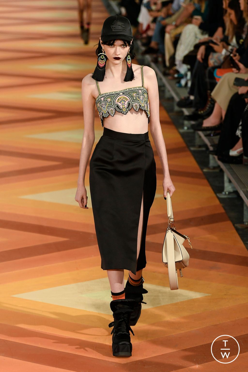 Fashion Week Milan Spring/Summer 2023 look 26 from the Etro collection 女装