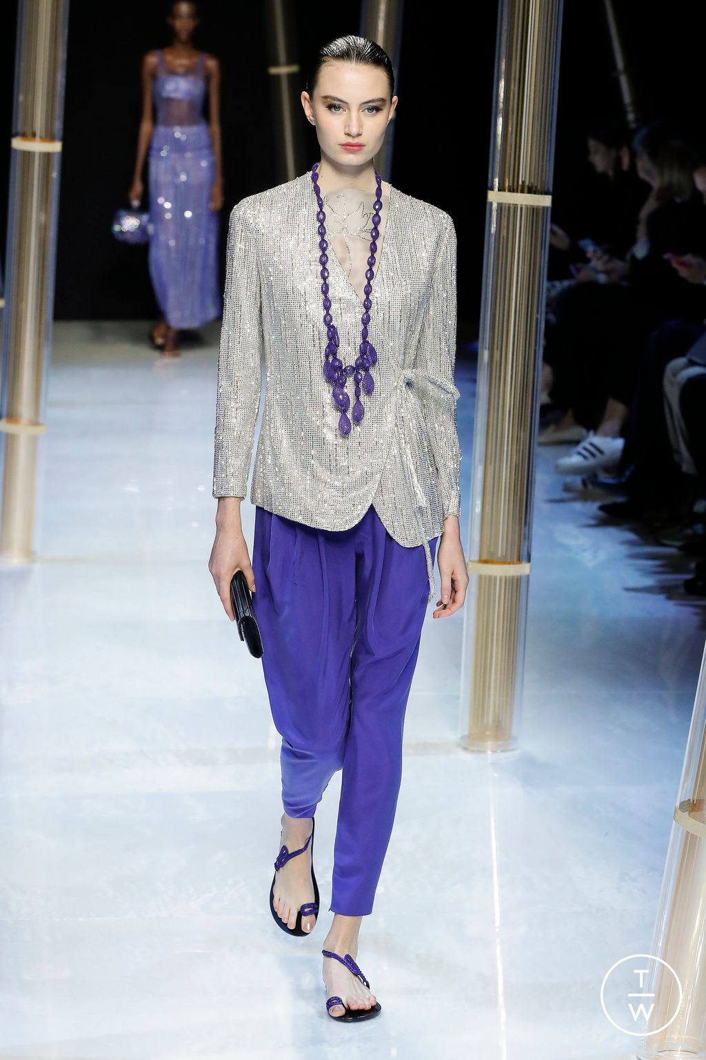 Fashion Week Milan Spring/Summer 2023 look 32 from the Giorgio Armani collection 女装