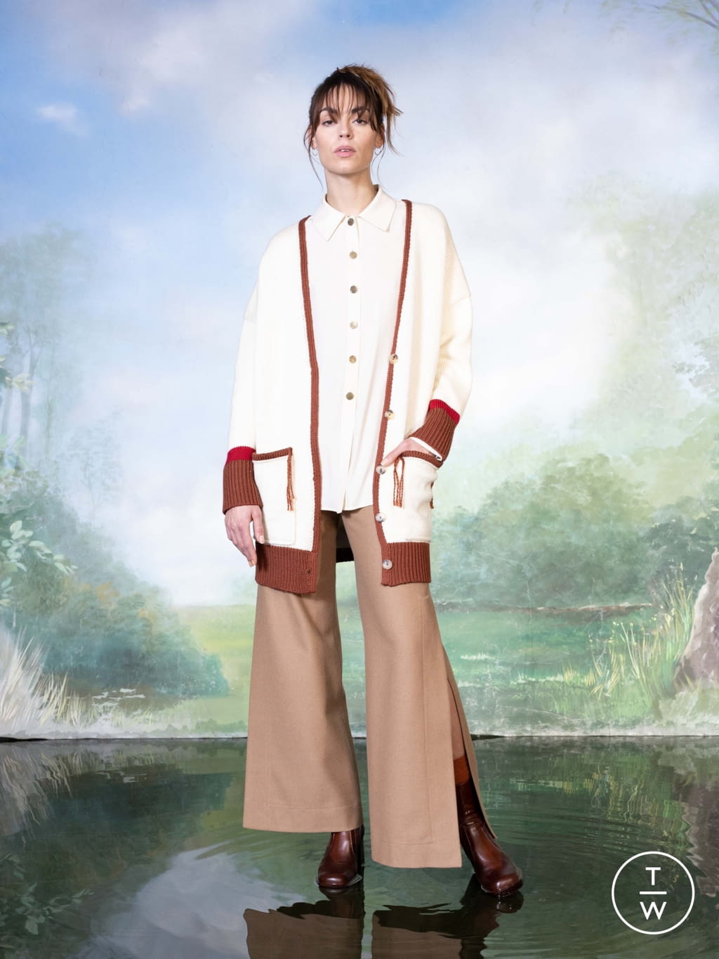 Fashion Week Paris Fall/Winter 2022 look 16 from the Benjamin Benmoyal collection womenswear