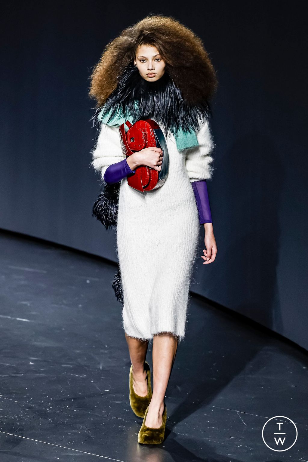 Fashion Week London Fall/Winter 2024 look 21 from the 16Arlington collection womenswear