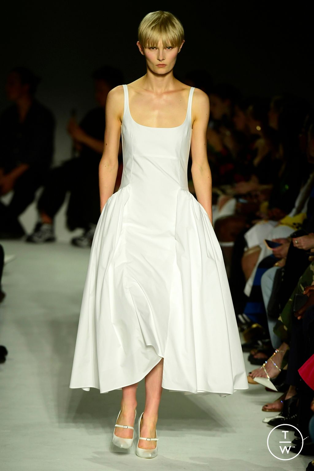Fashion Week London Spring/Summer 2024 look 5 de la collection 16Arlington womenswear