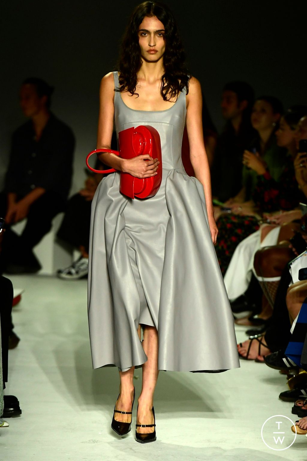 Fashion Week London Spring/Summer 2024 look 16 from the 16Arlington collection 女装