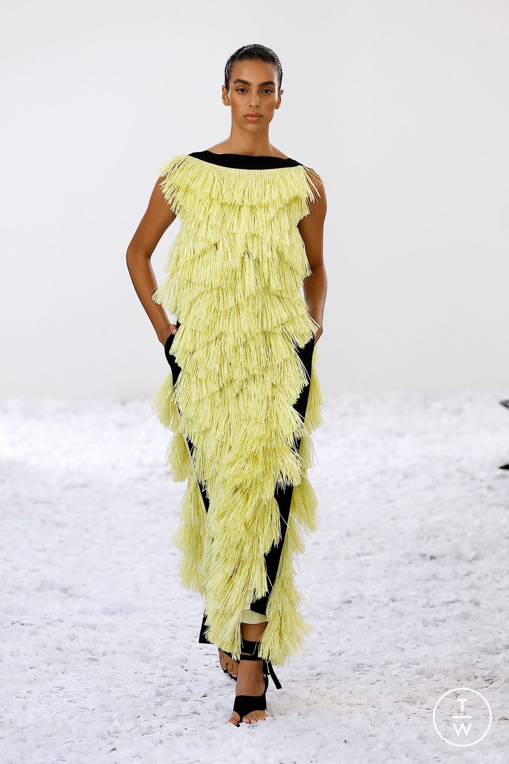 Fashion Week London Spring/Summer 2025 look 18 from the 16Arlington collection womenswear