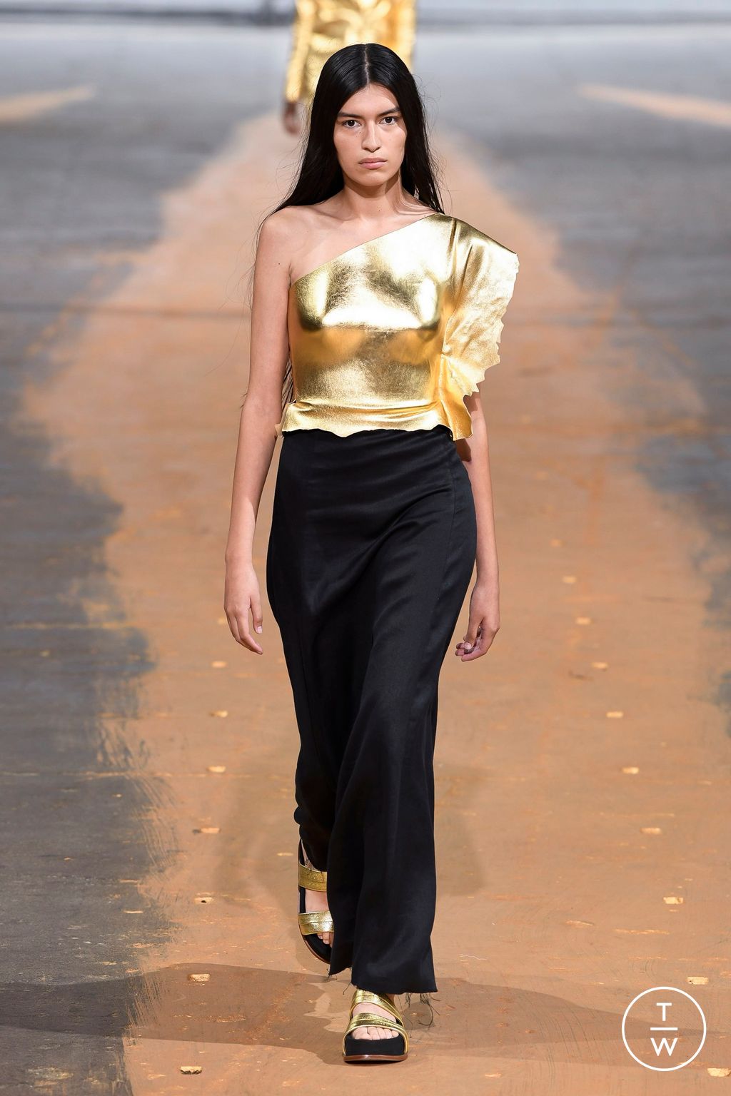 Fashion Week New York Spring/Summer 2023 look 3 de la collection Gabriela Hearst womenswear