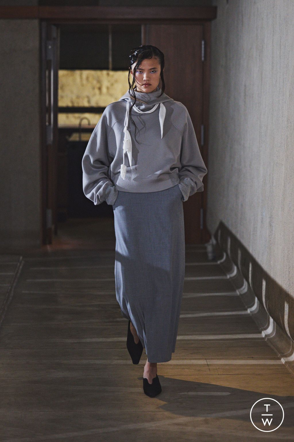 Fashion Week Paris Spring/Summer 2026 look 16 from the Mame Kurogouchi collection womenswear
