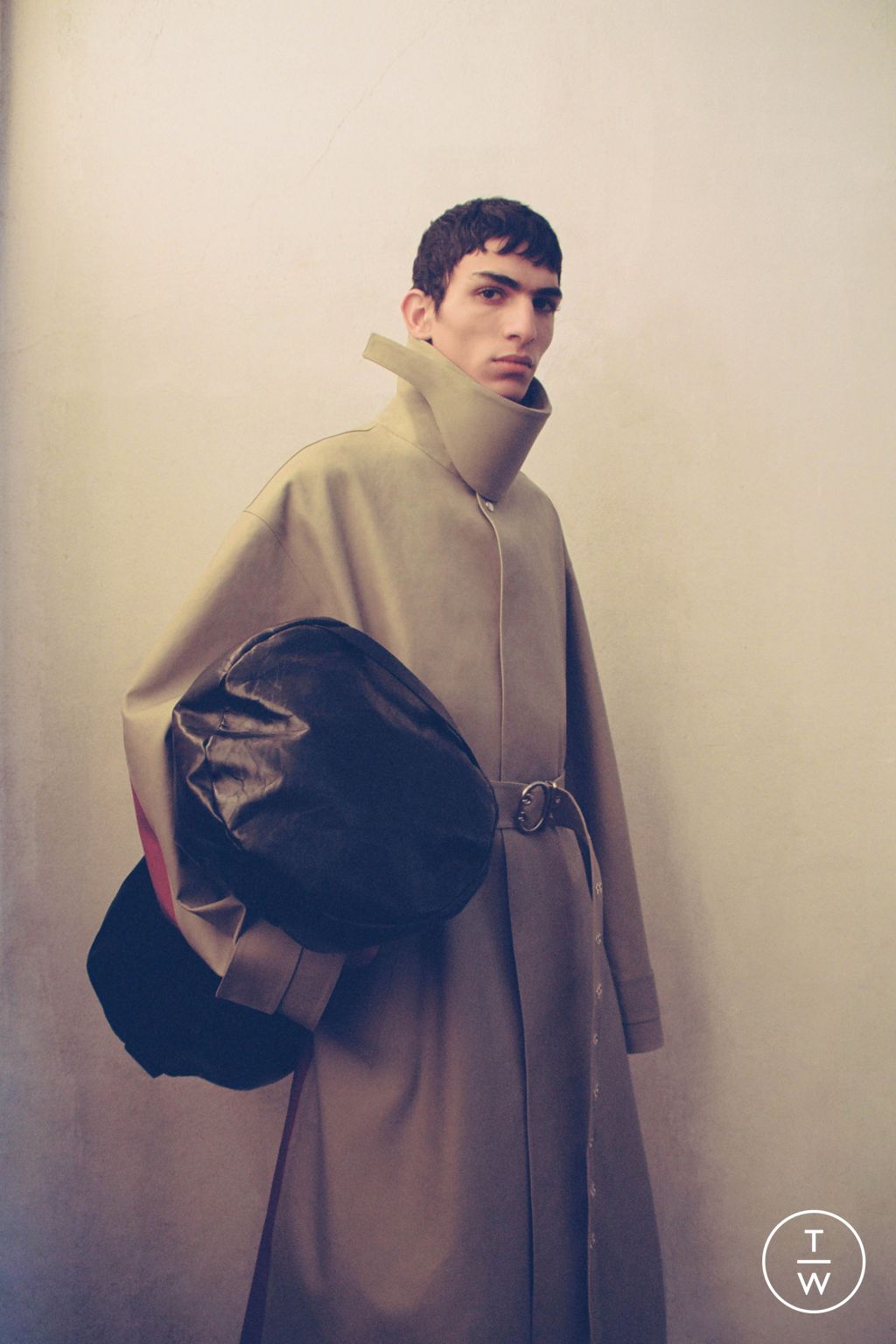 Fashion Week Milan Pre-Fall 2023 look 17 from the Jil Sander collection menswear