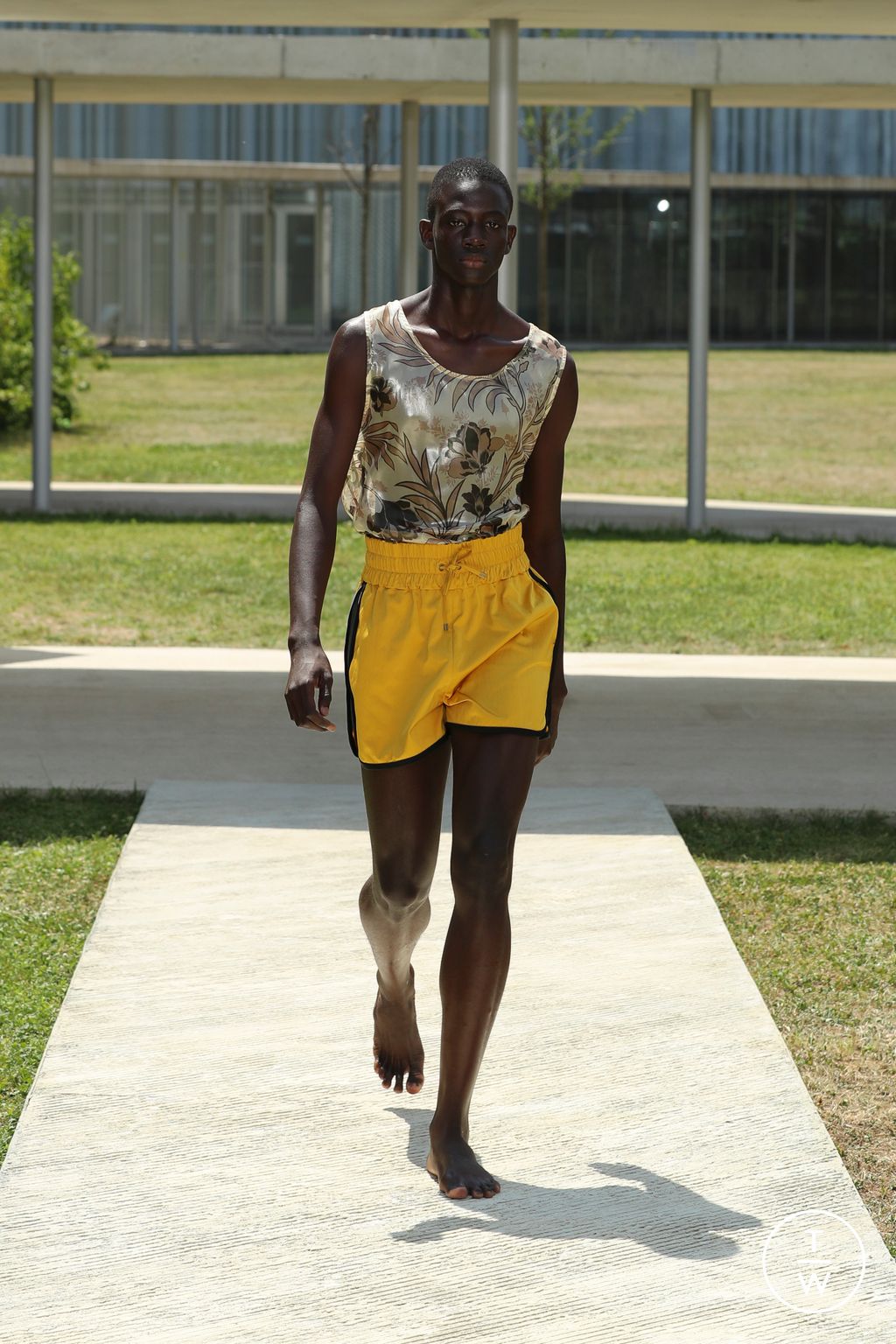 Fashion Week Milan Spring/Summer 2023 look 17 de la collection Etro menswear