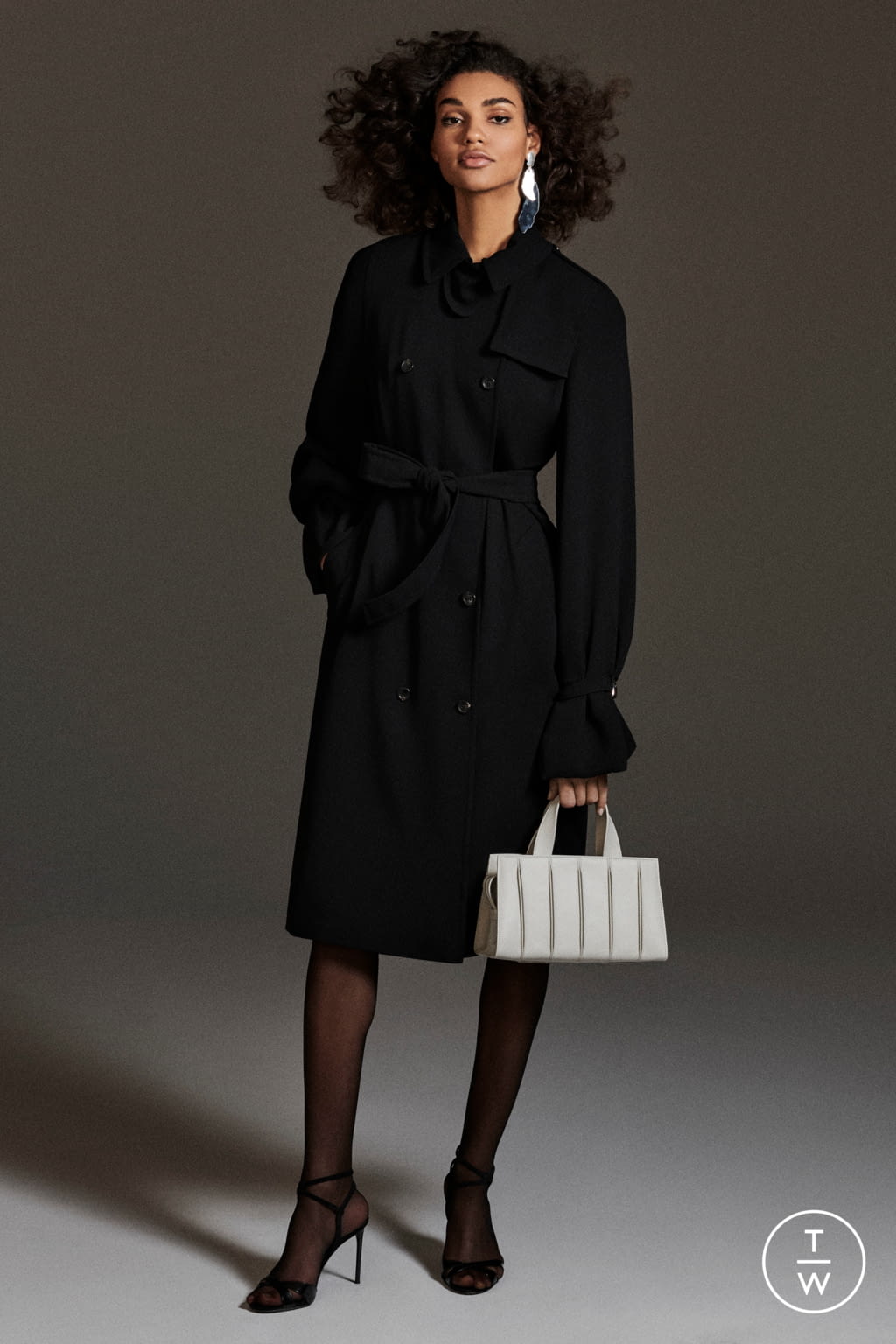 Fashion Week Milan Pre-Fall 2020 look 17 from the Max Mara collection 女装