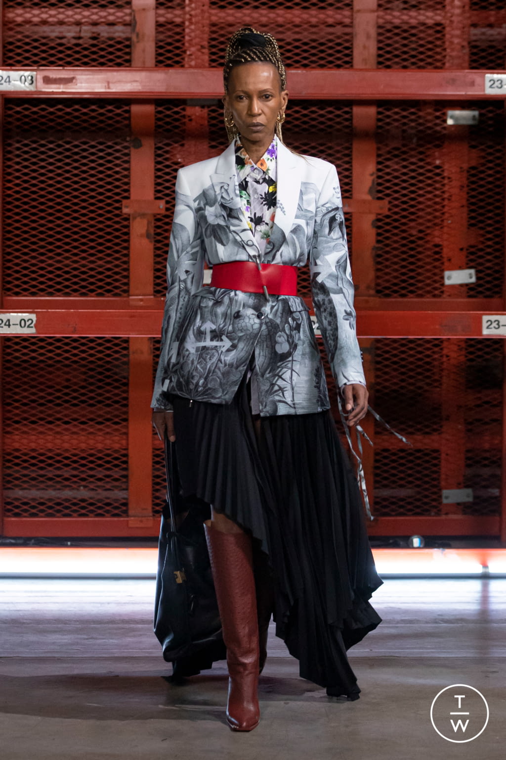 Fashion Week Milan Spring/Summer 2021 look 17 from the Off-White collection womenswear
