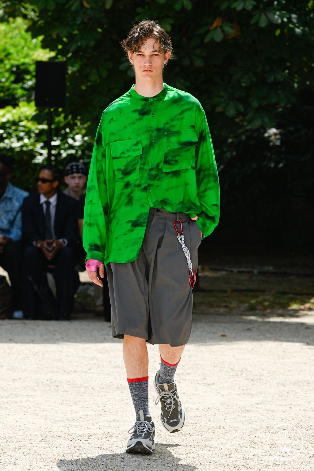 Fashion Week Paris Spring/Summer 2026 look 17 de la collection White Mountaineering menswear
