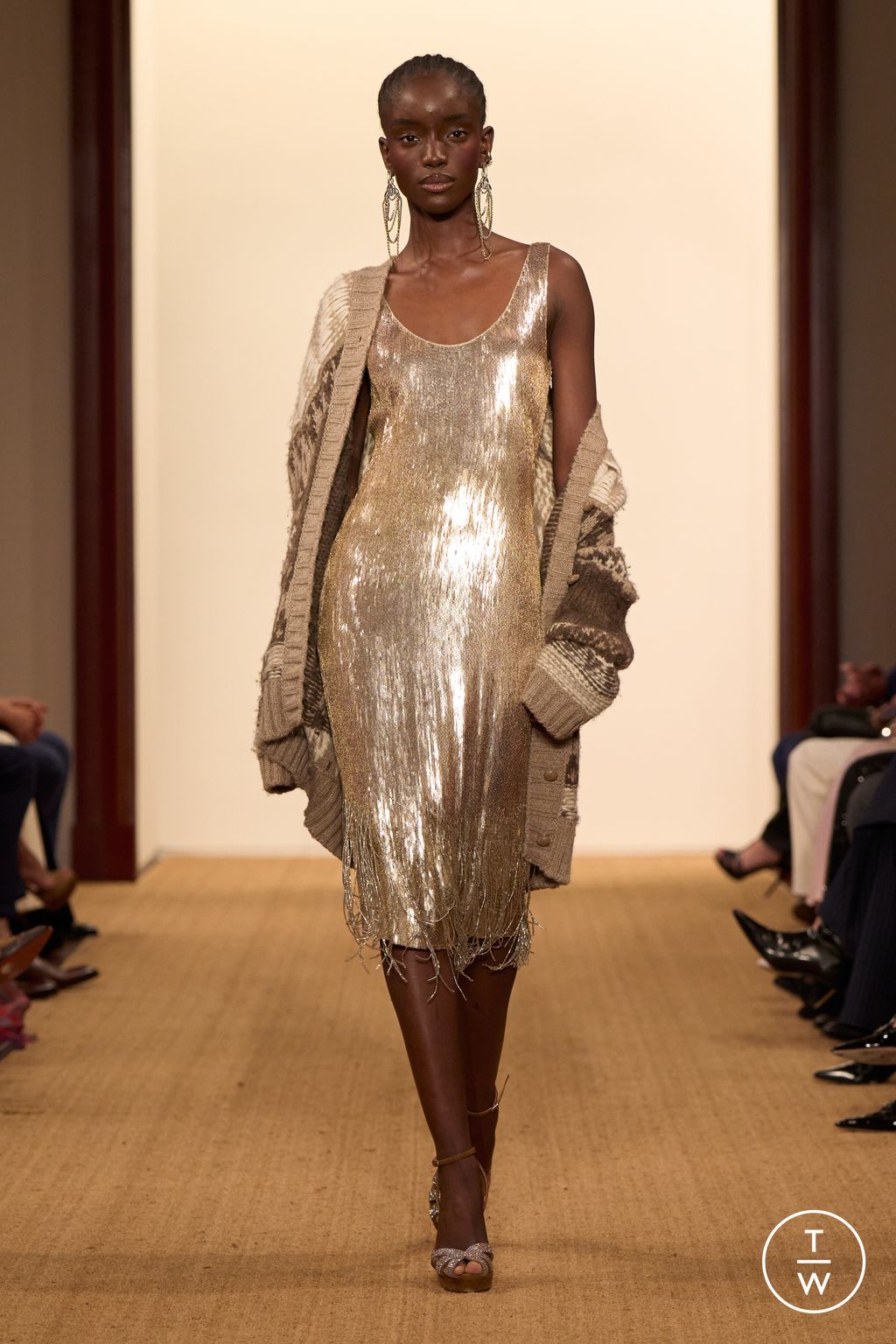 Fashion Week New York Fall/Winter 2024 look 17 de la collection Ralph Lauren womenswear