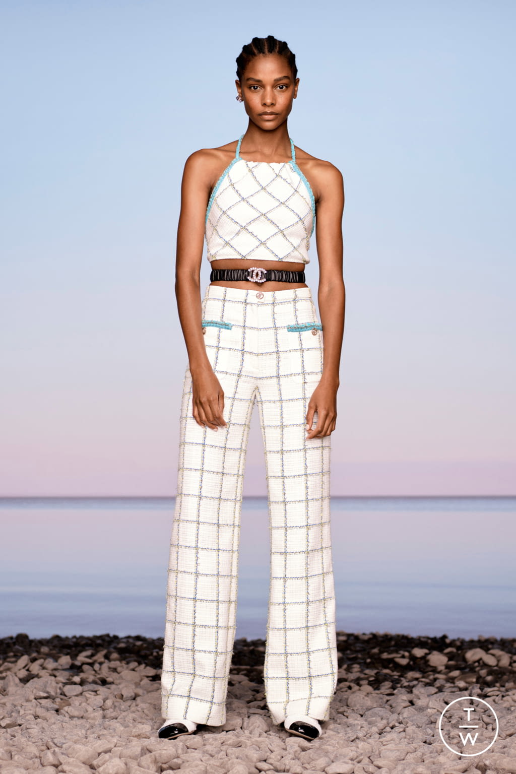 Fashion Week Paris Resort 2021 look 17 from the Chanel collection 女装
