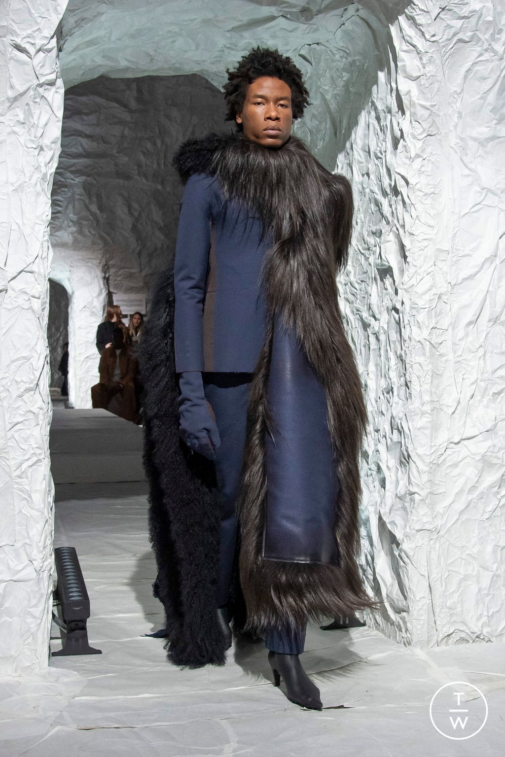 Fashion Week Milan Fall/Winter 2024 look 17 from the Marni collection womenswear