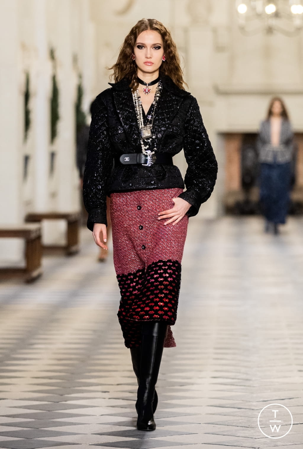 Fashion Week Paris Pre-Fall 2021 look 18 from the Chanel collection womenswear