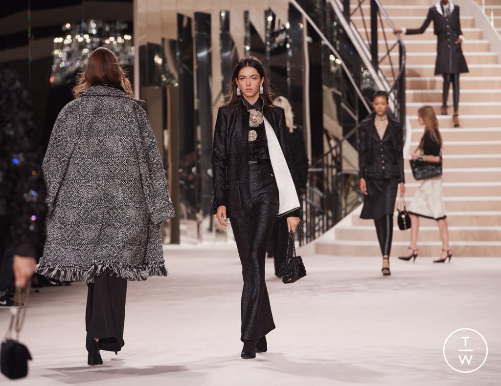 Fashion Week Paris Pre-Fall 2020 look 17 de la collection Chanel womenswear