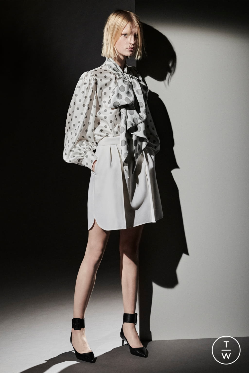 Fashion Week Milan Pre-Fall 2021 look 17 de la collection Max Mara womenswear