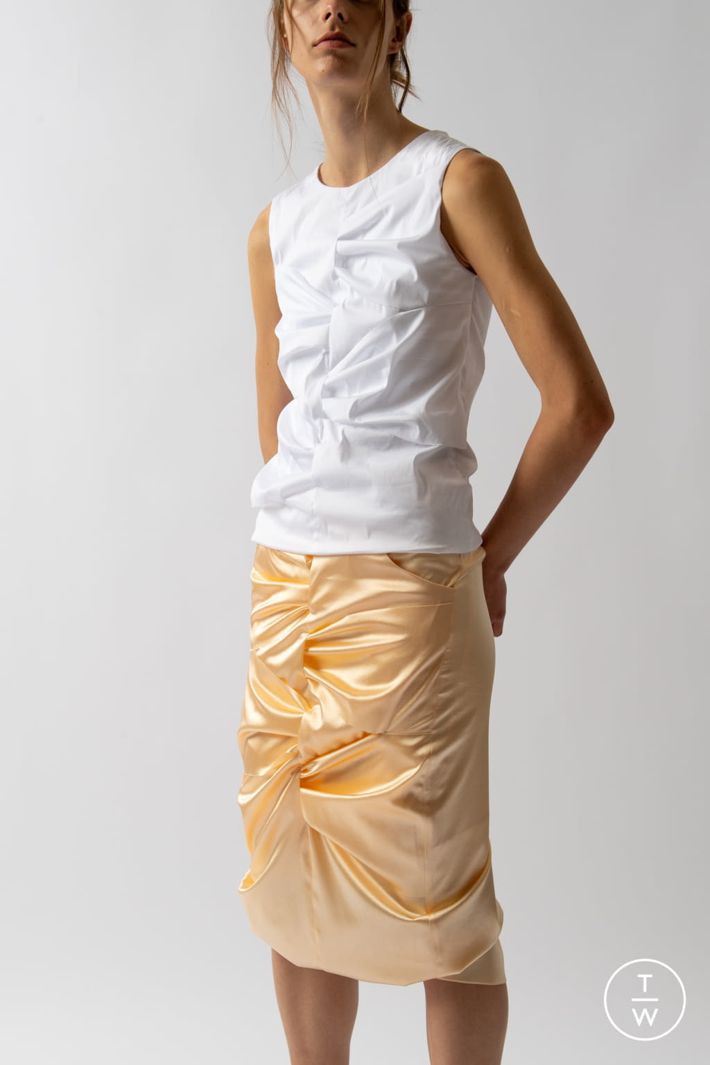 Fashion Week London Spring/Summer 2022 look 17 from the Sharon Wauchob collection womenswear