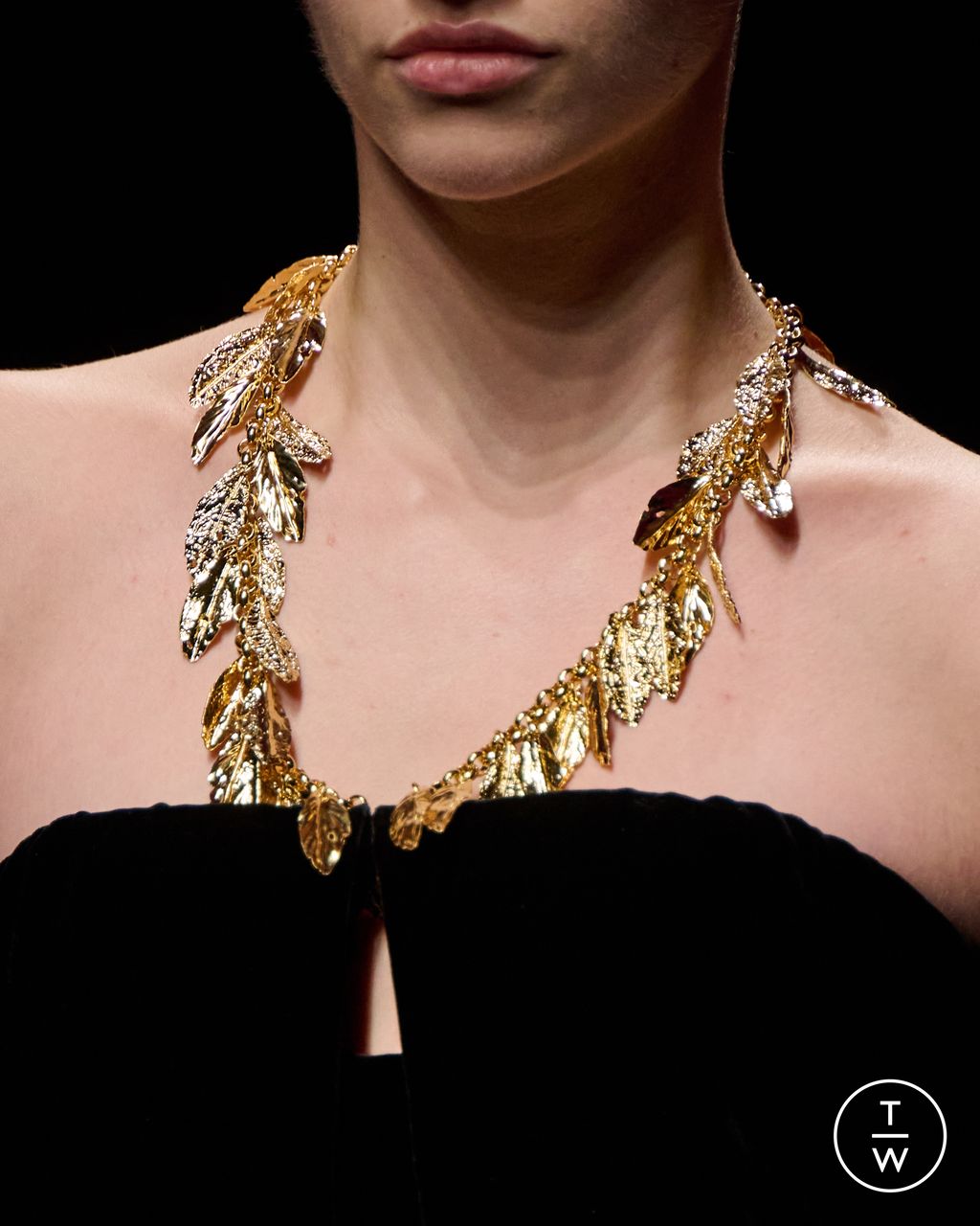 Fashion Week Milan Fall/Winter 2025 look 80 from the Roberto Cavalli collection womenswear accessories