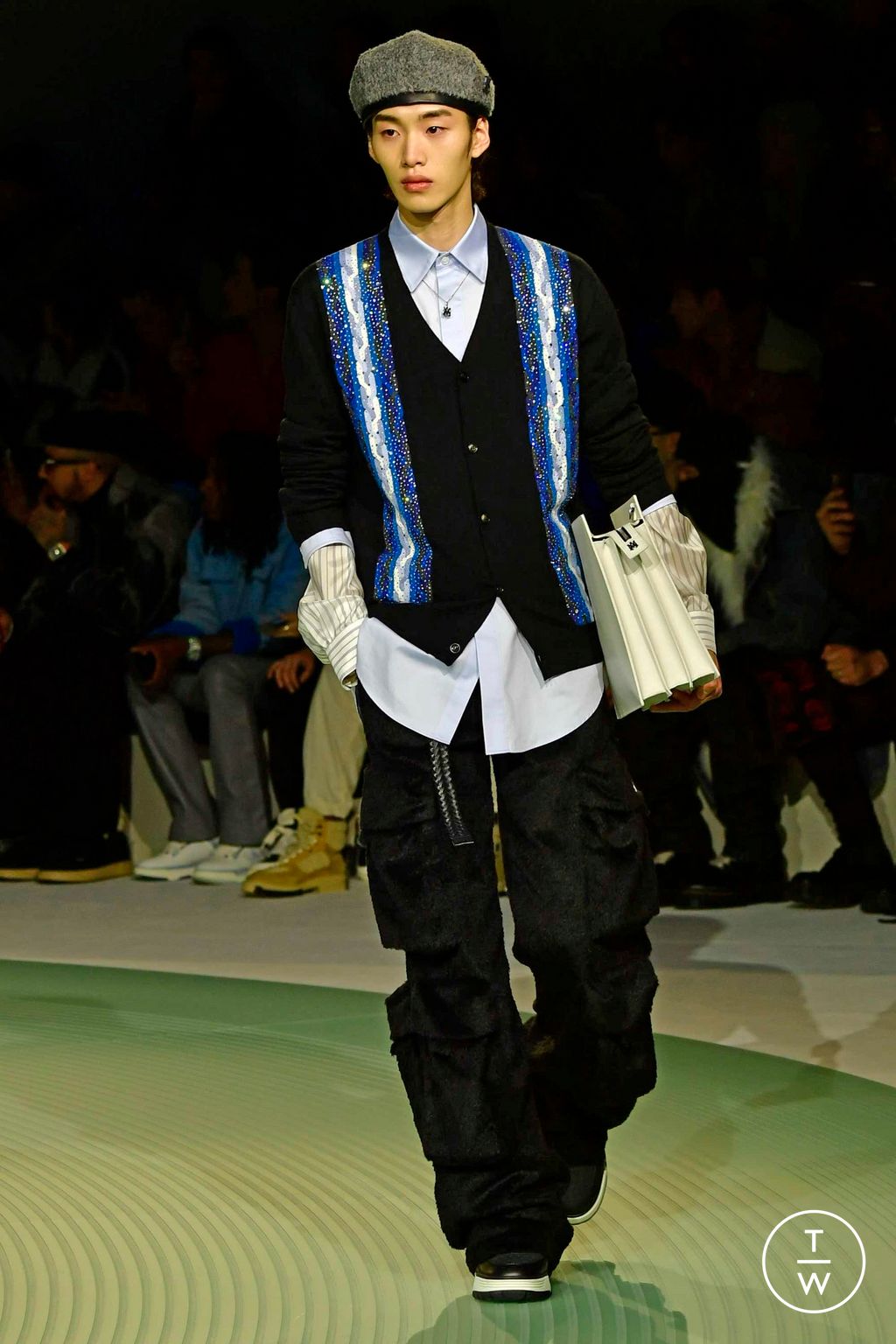 Fashion Week Paris Fall/Winter 2023 look 16 from the Amiri collection 男装