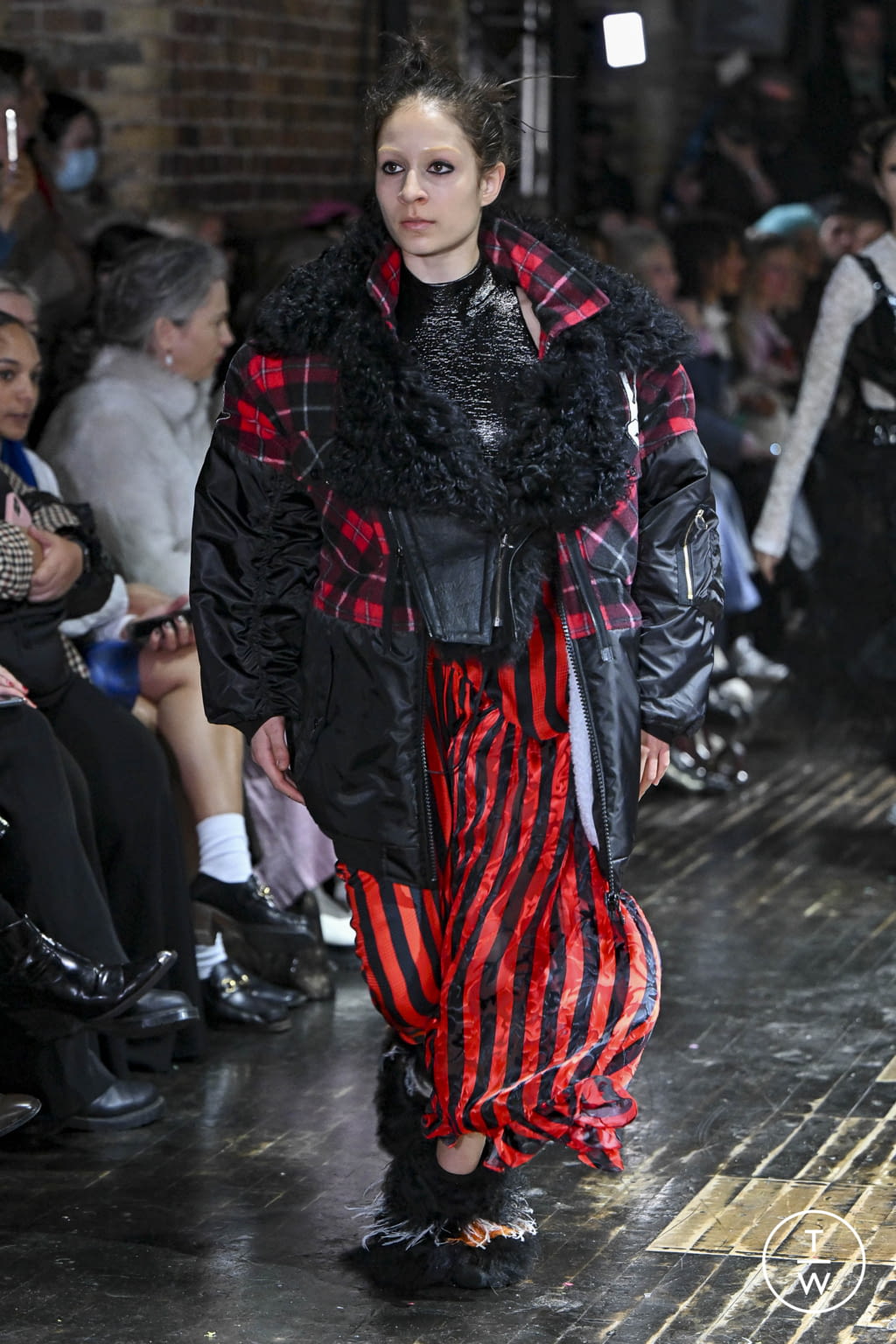 Fashion Week London Fall/Winter 2022 look 9 from the Preen by Thornton Bregazzi collection womenswear