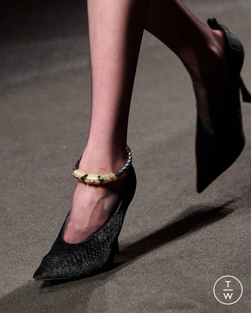 Fashion Week Milan Fall/Winter 2025 look 86 from the Roberto Cavalli collection womenswear accessories