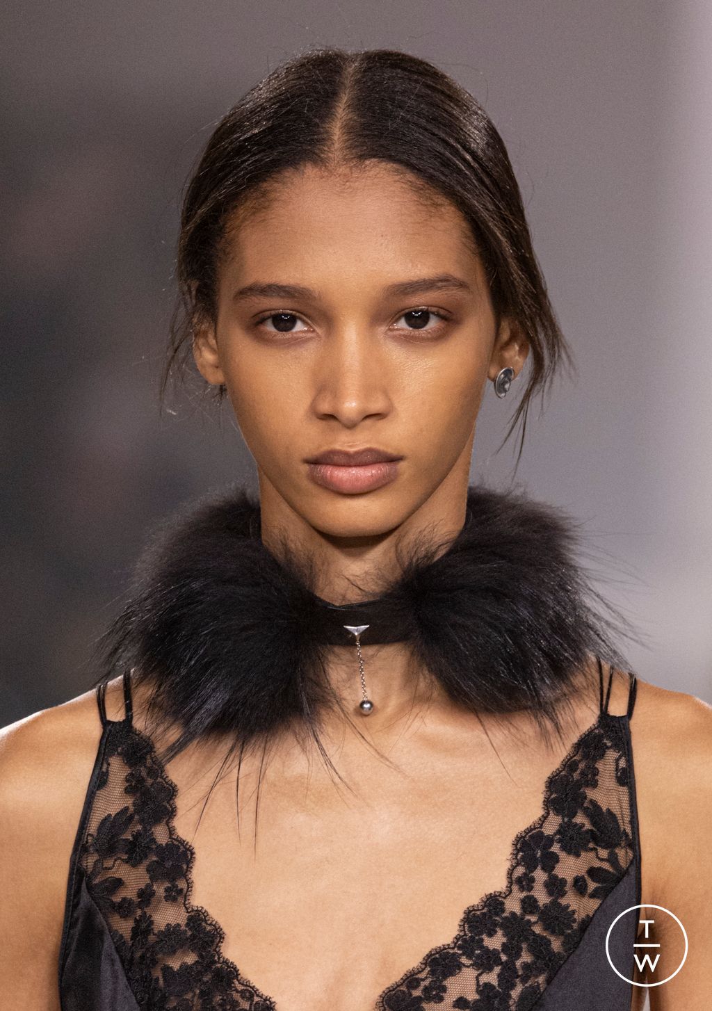 Fashion Week Milan Fall/Winter 2026 look 22 from the Fendi collection 女装配饰