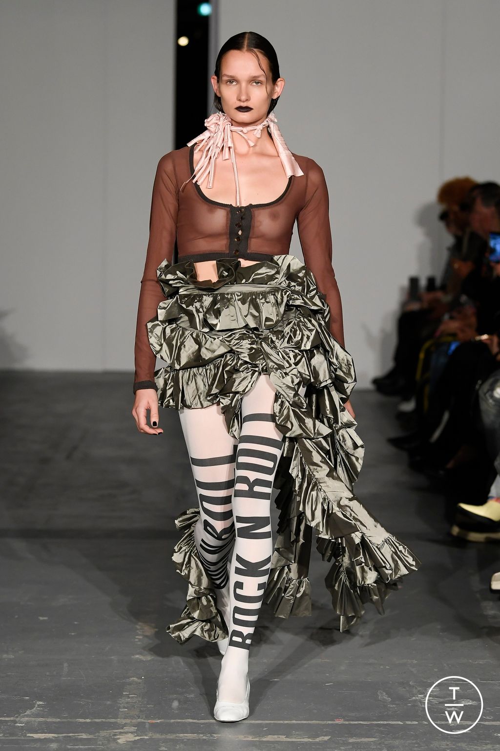 Fashion Week Paris Spring/Summer 2023 look 20 from the Vaquera collection womenswear